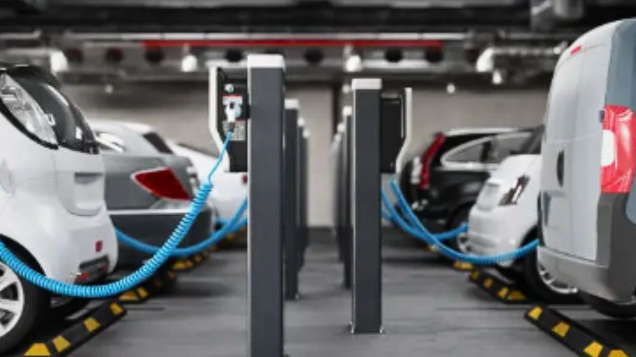 Estímulo fiscal para propietarios de coches eléctricos e híbridos