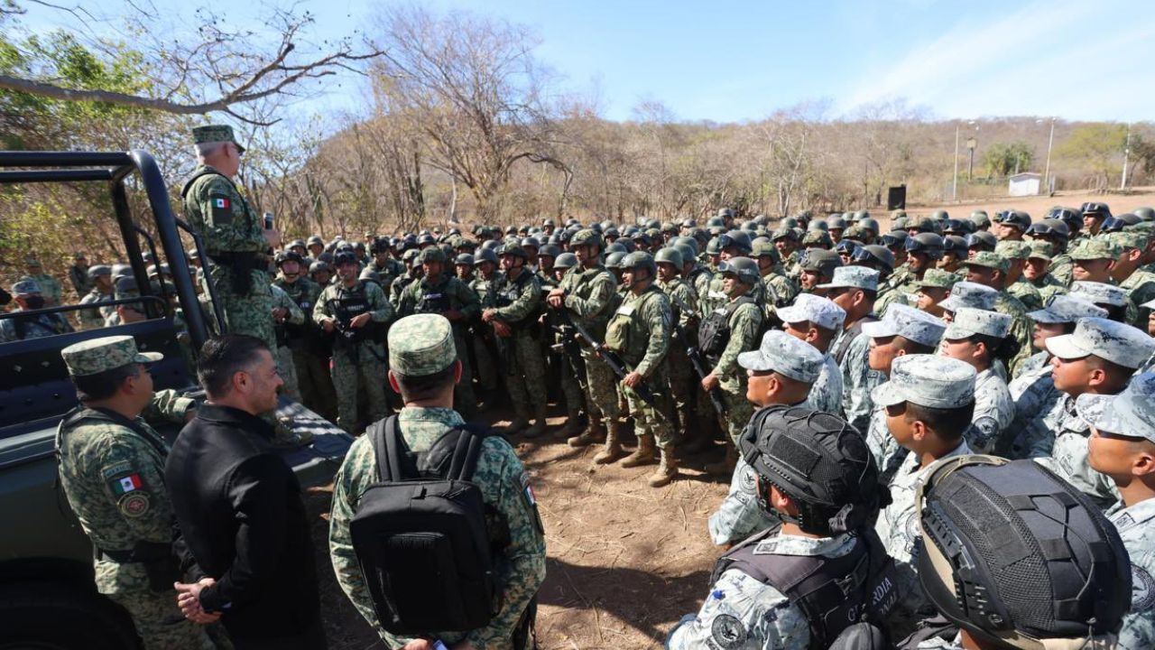 Harfuch y Sedena supervisan seguridad en Sinaloa