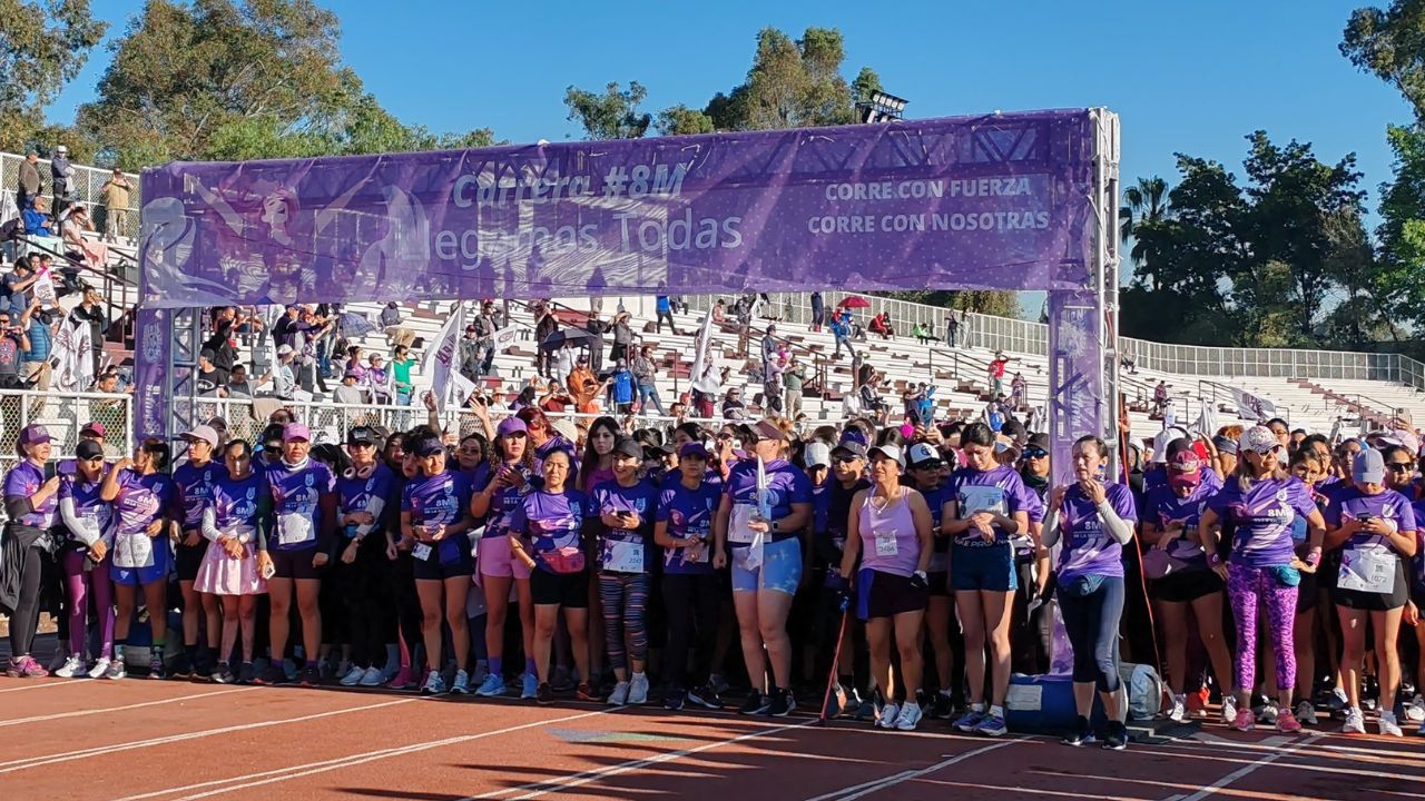 Más de 5 mil mujeres participaron en la carrera del IPN