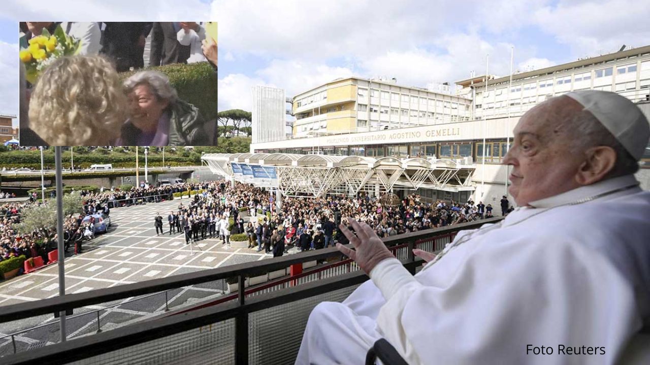Reaparece en público el papa Francisco