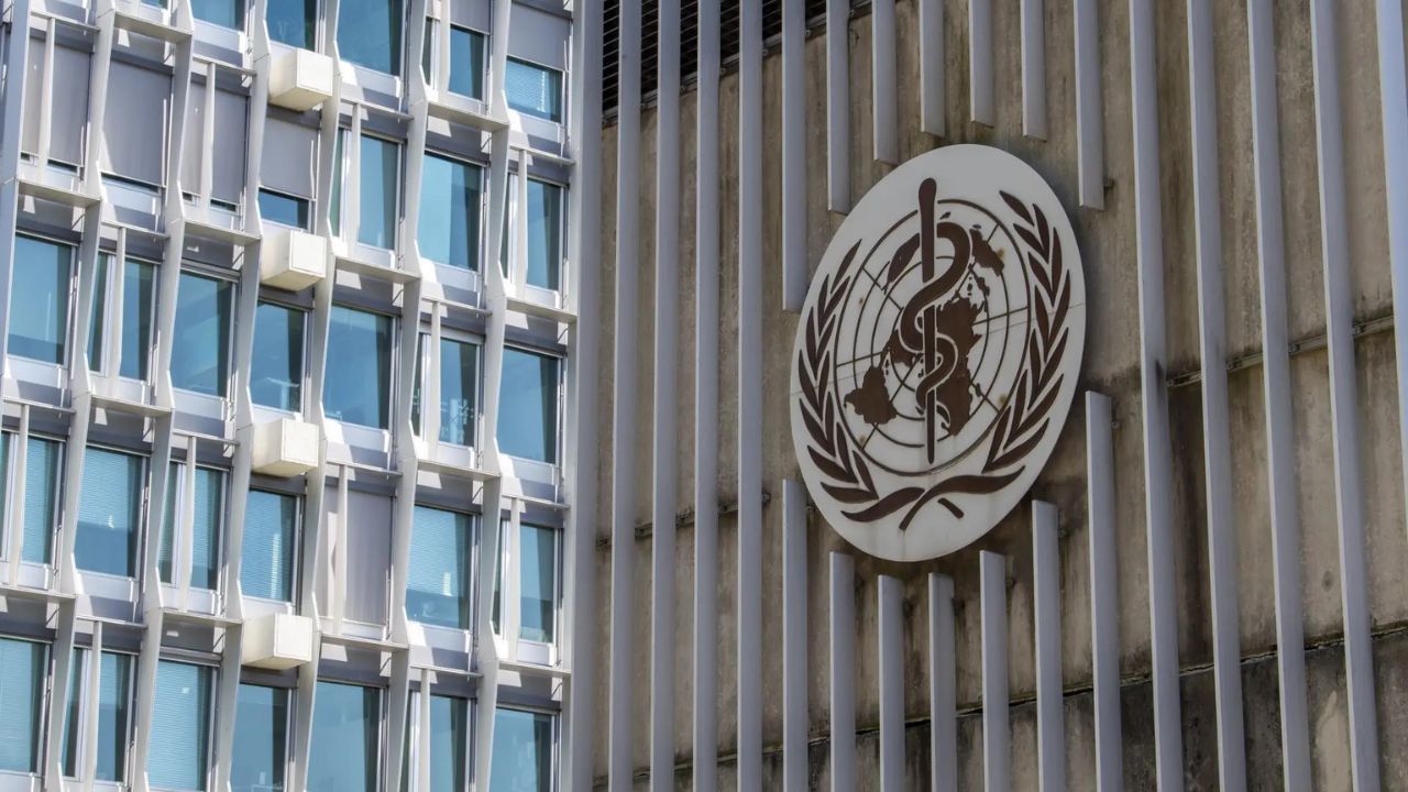 OMS anuncia recorte de personal