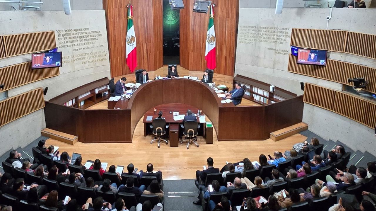 TEPJF prohíbe reparto de ”acordeones” durante elección