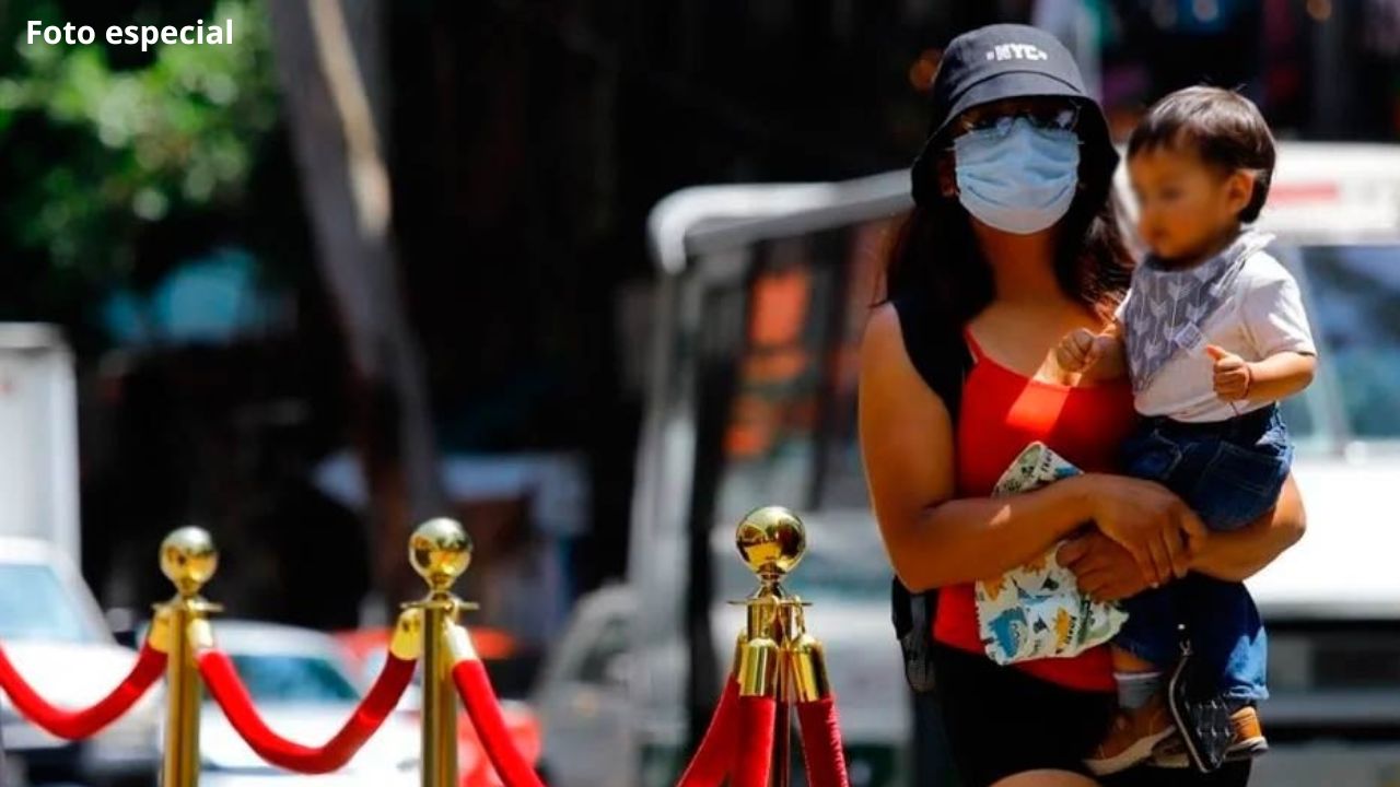 Mamás trabajadoras ganan menos que los papás