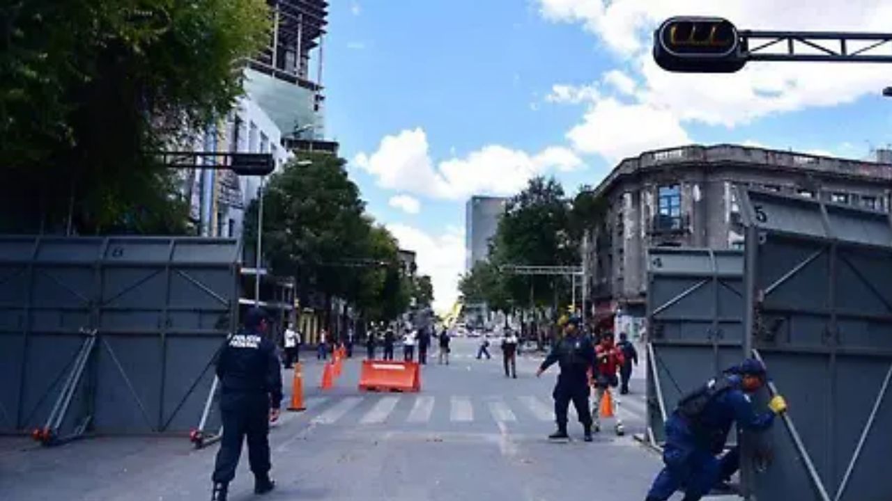 Protestas y bloqueos afectan vialidades en el Centro de la CDMX