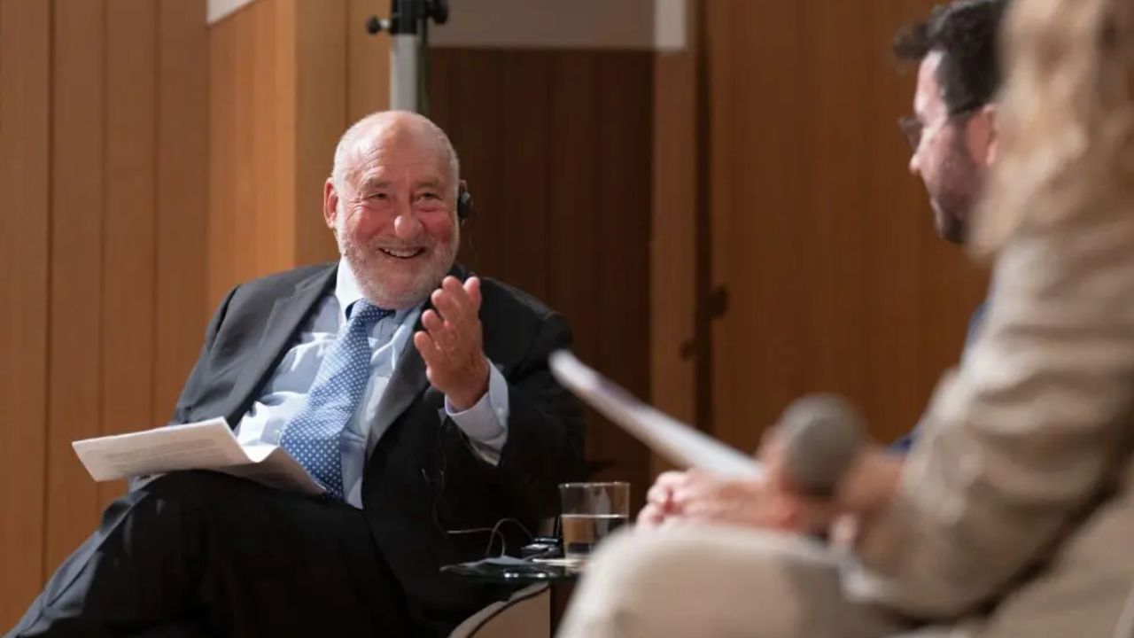 Premio Nobel de Economía respalda estrategia de Sheinbaum ante EU