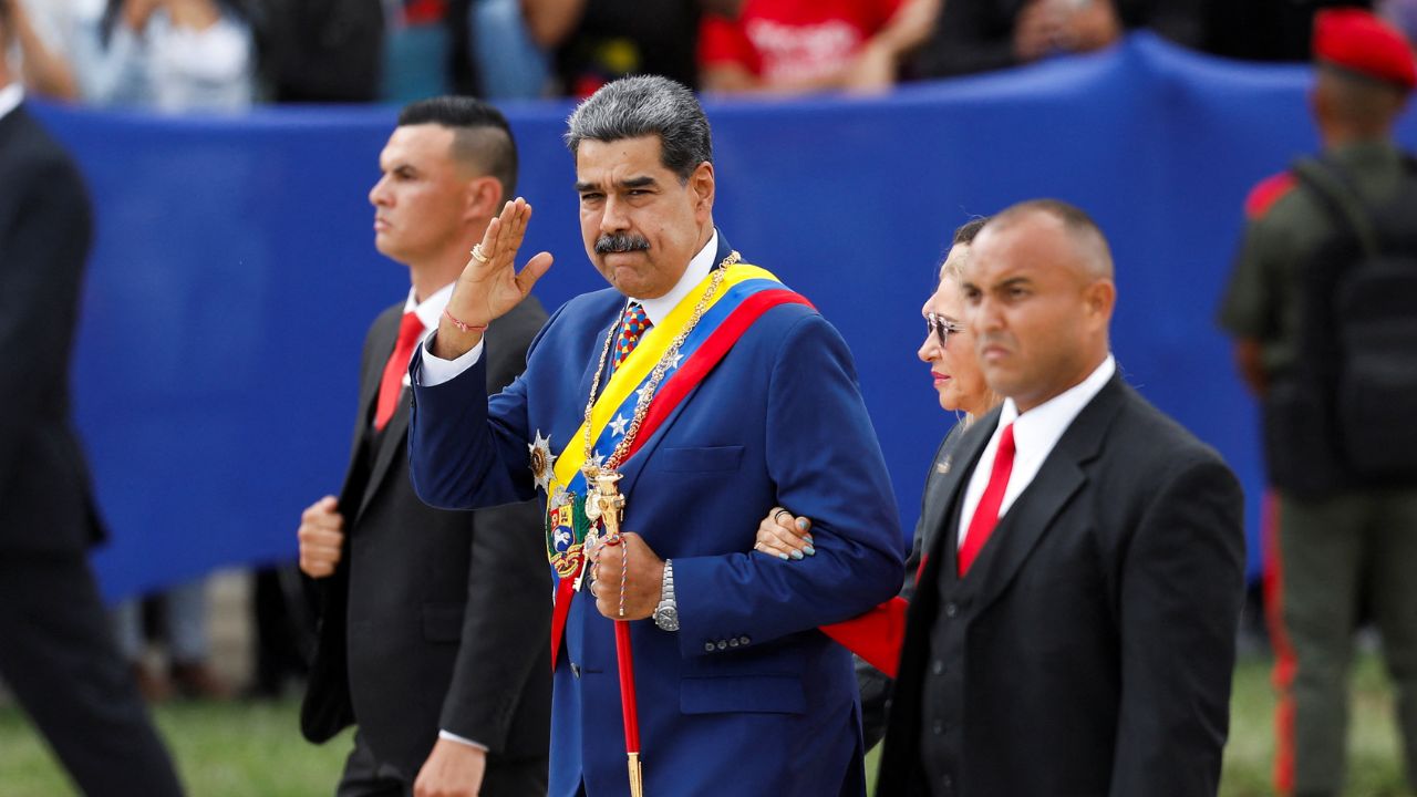 Maduro ordena acelerar desarrollo de misiles de defensa