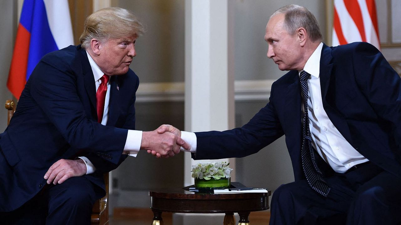 Trump y Putin buscan solución al conflicto en Ucrania