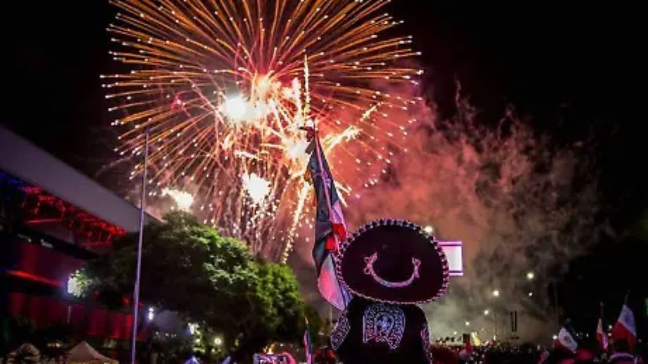 El Grito de Independencia puede costar hasta 10 mil pesos por persona