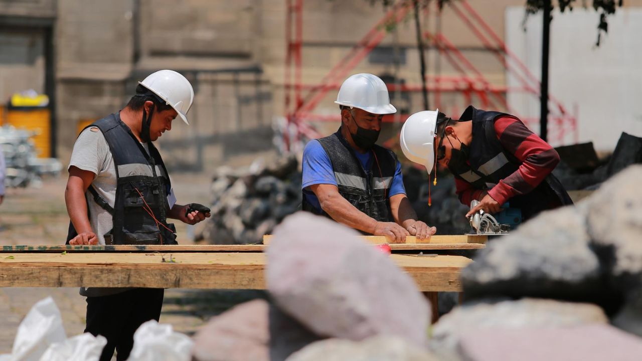 En agosto, 274 mil mexicanos dejaron de trabajar o buscar empleo