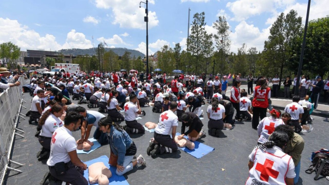 CDMX impulsa capacitación en primeros auxilios a 40 años del 19S