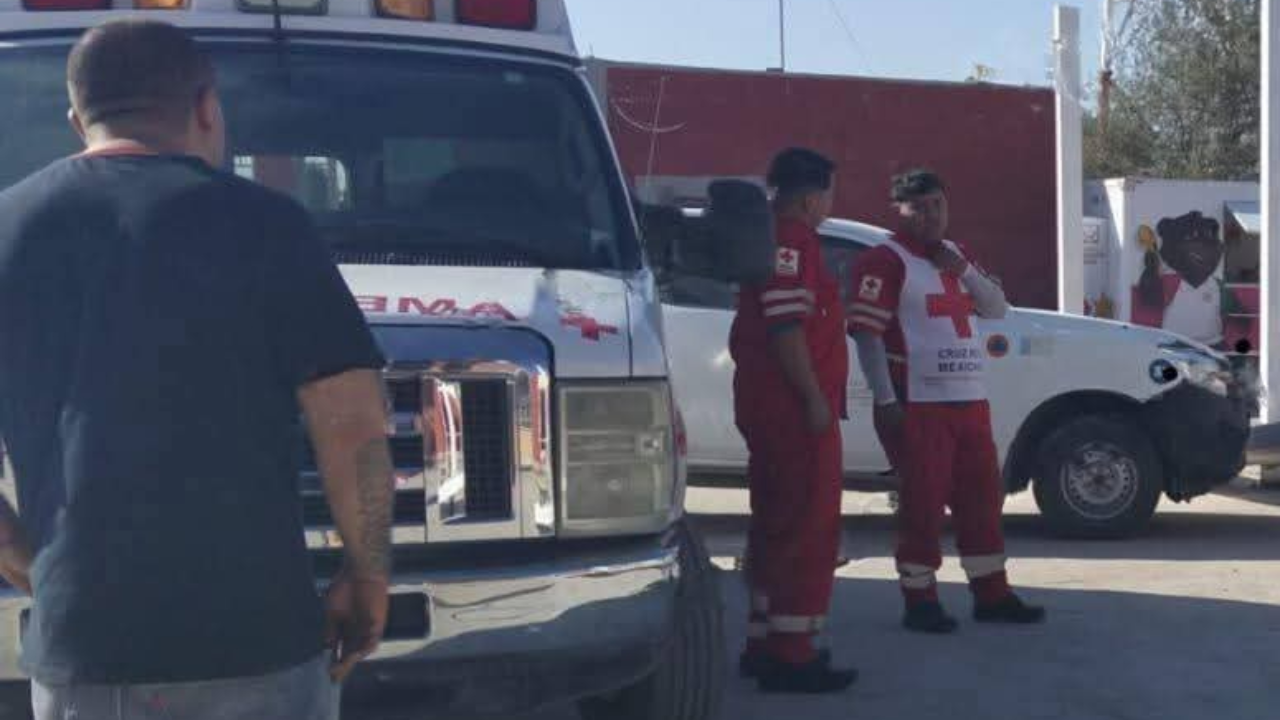 Muere niño al caer una estructura metálica en escuela