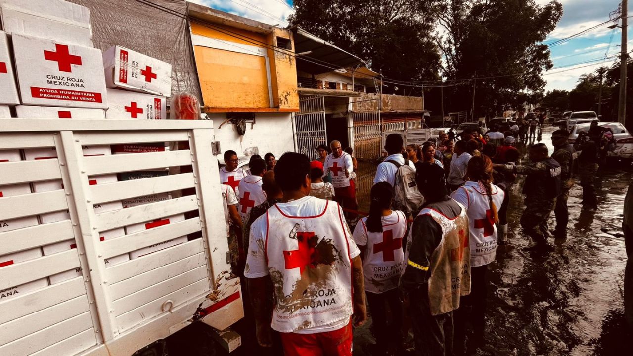 Cruz Roja Mexicana entrega 76 toneladas de ayuda en Veracruz