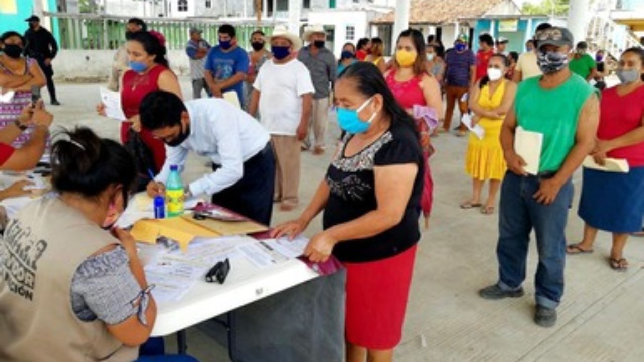 Arranca entrega de apoyos a damnificados por lluvias
