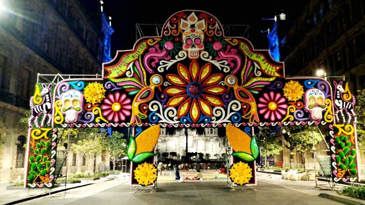 Abre la Mega Ofrenda Monumental en el Zócalo