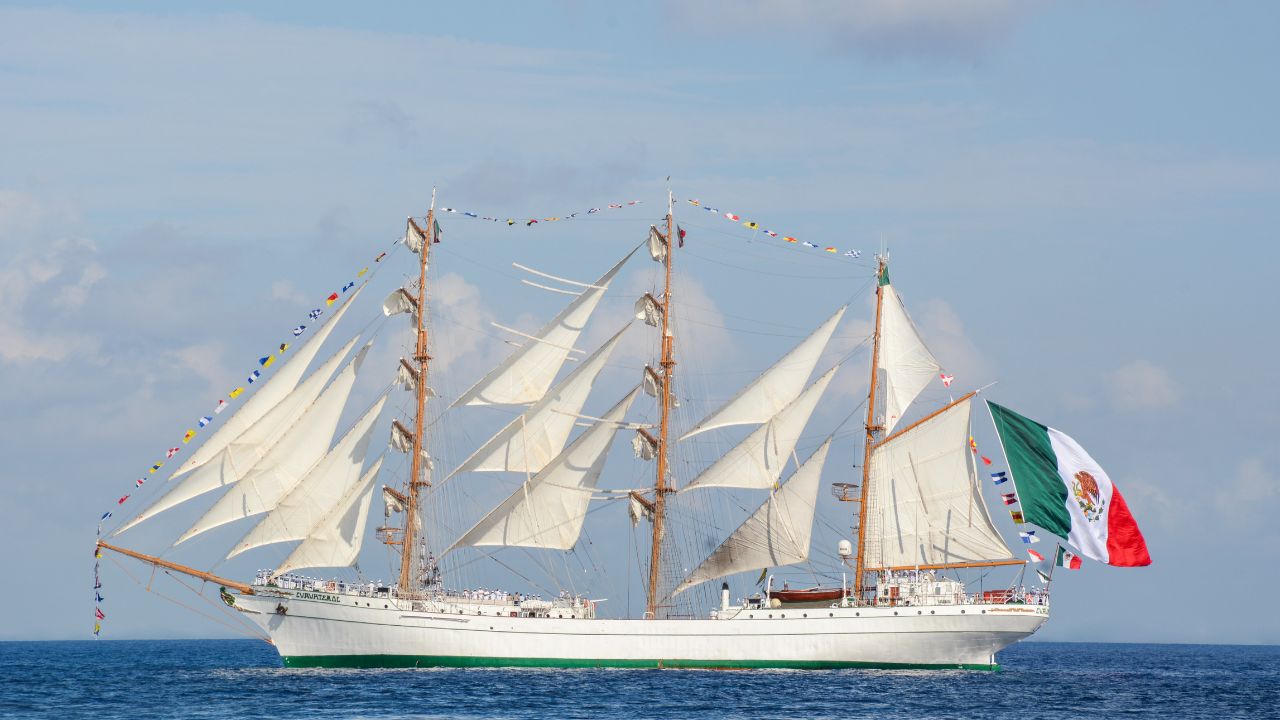 Buque Cuauhtémoc regresa a Acapulco tras crucero de instrucción 2025
