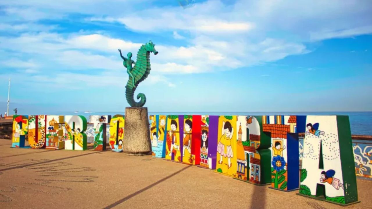 SCJN revoca  cobro a extranjeros en Puerto Vallarta