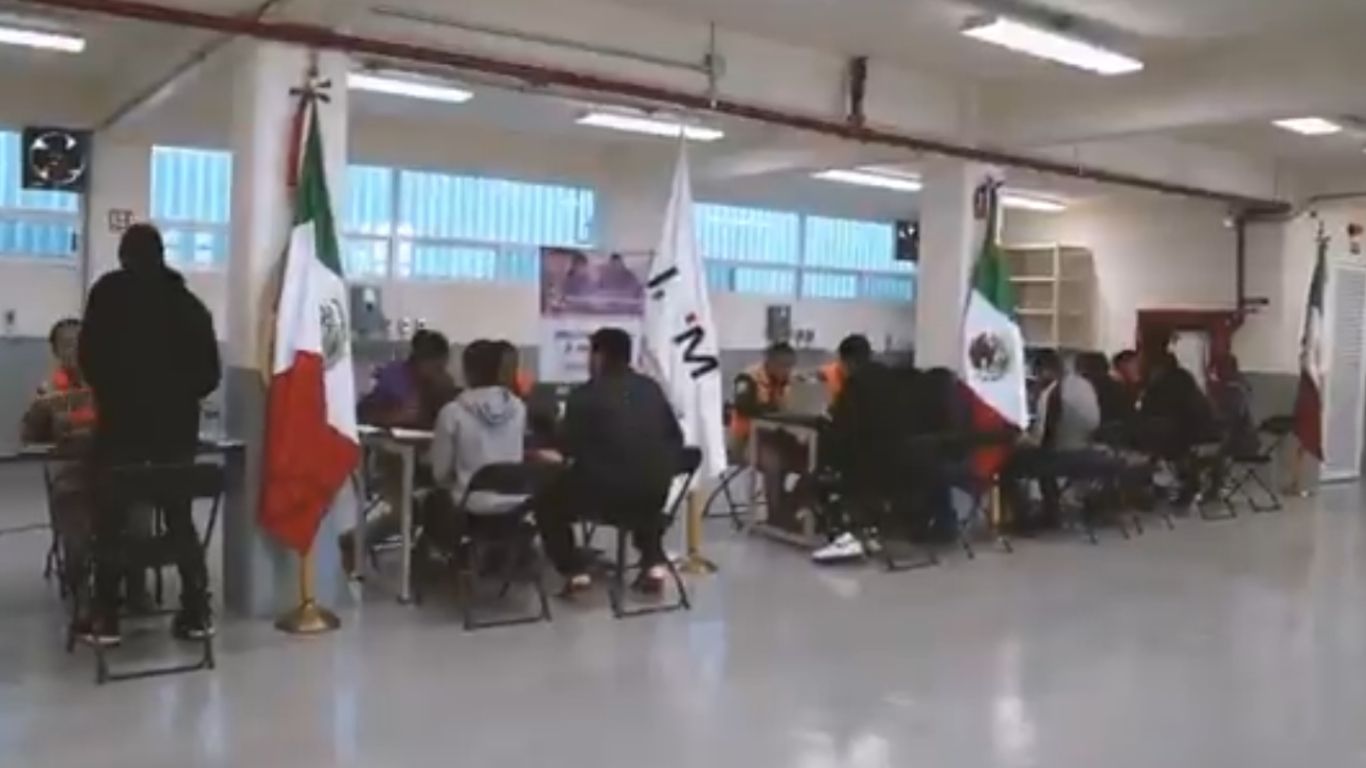 ¡México te Abraza! Connacionales reciben apoyo al volver de EU