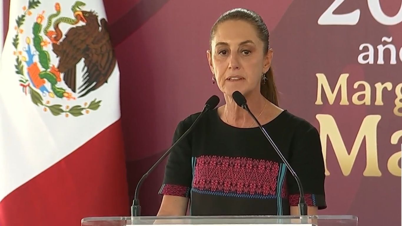 Sheinbaum entrega tarjetas Pensión Mujeres Bienestar en Guerrero 