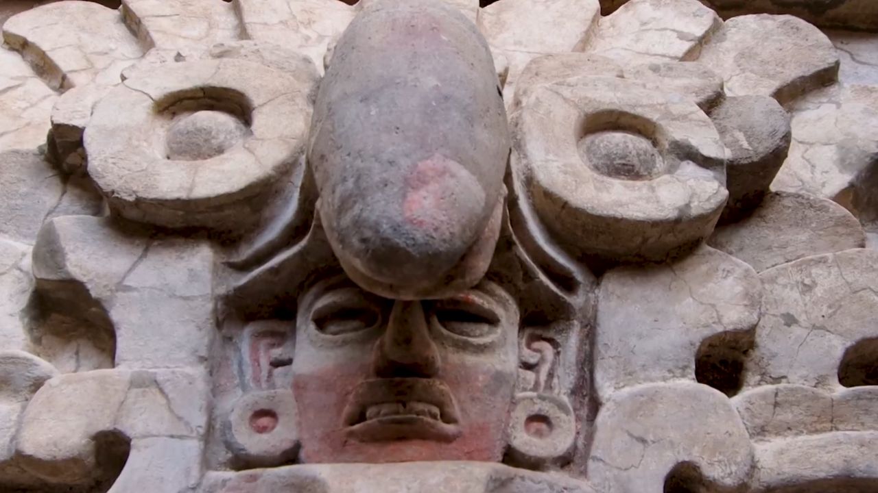 Sheinbaum destaca hallazgo de tumba zapoteca en Oaxaca