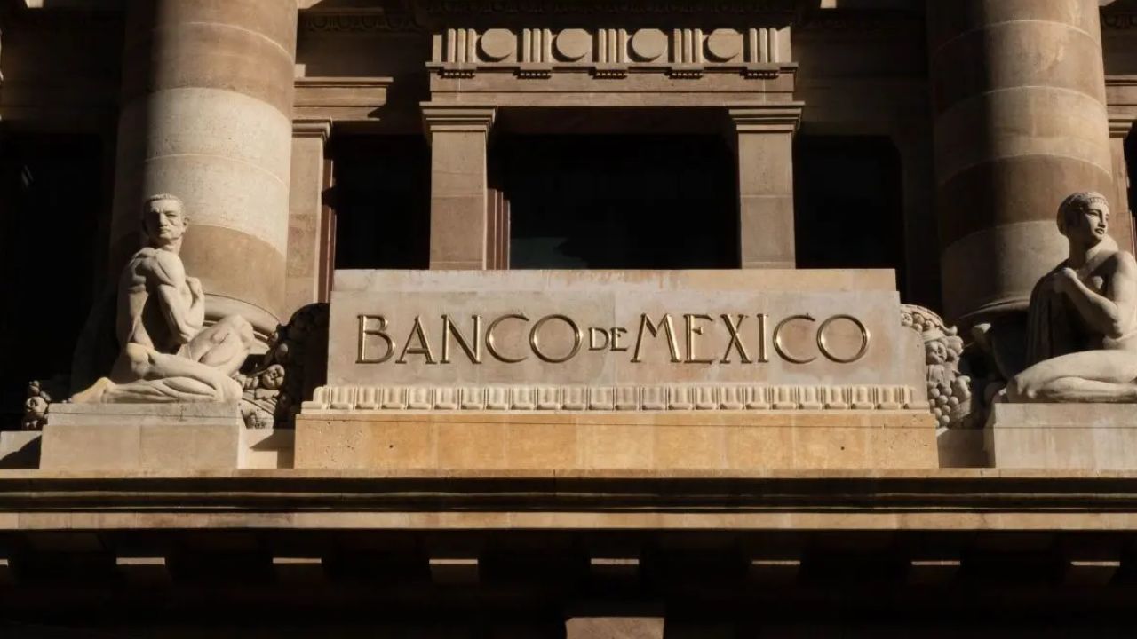 Banxico advierte sobre falso billete conmemorativo
