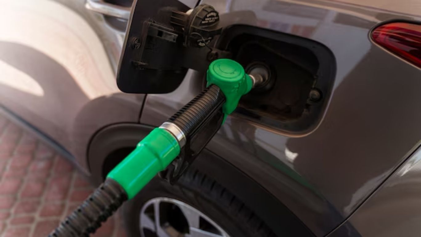 Pemex asegura abasto de combustibles en el país