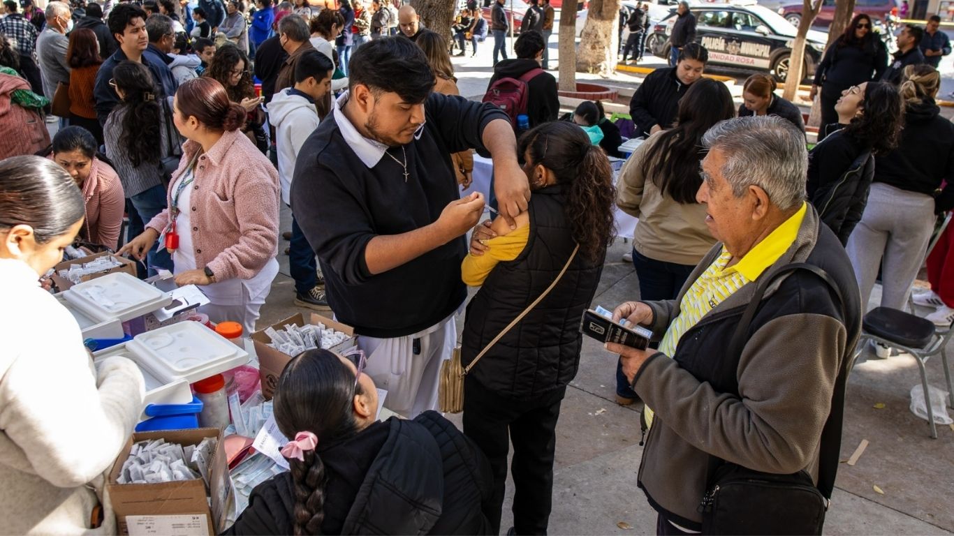 Anuncian nuevos macrocentros de vacunación