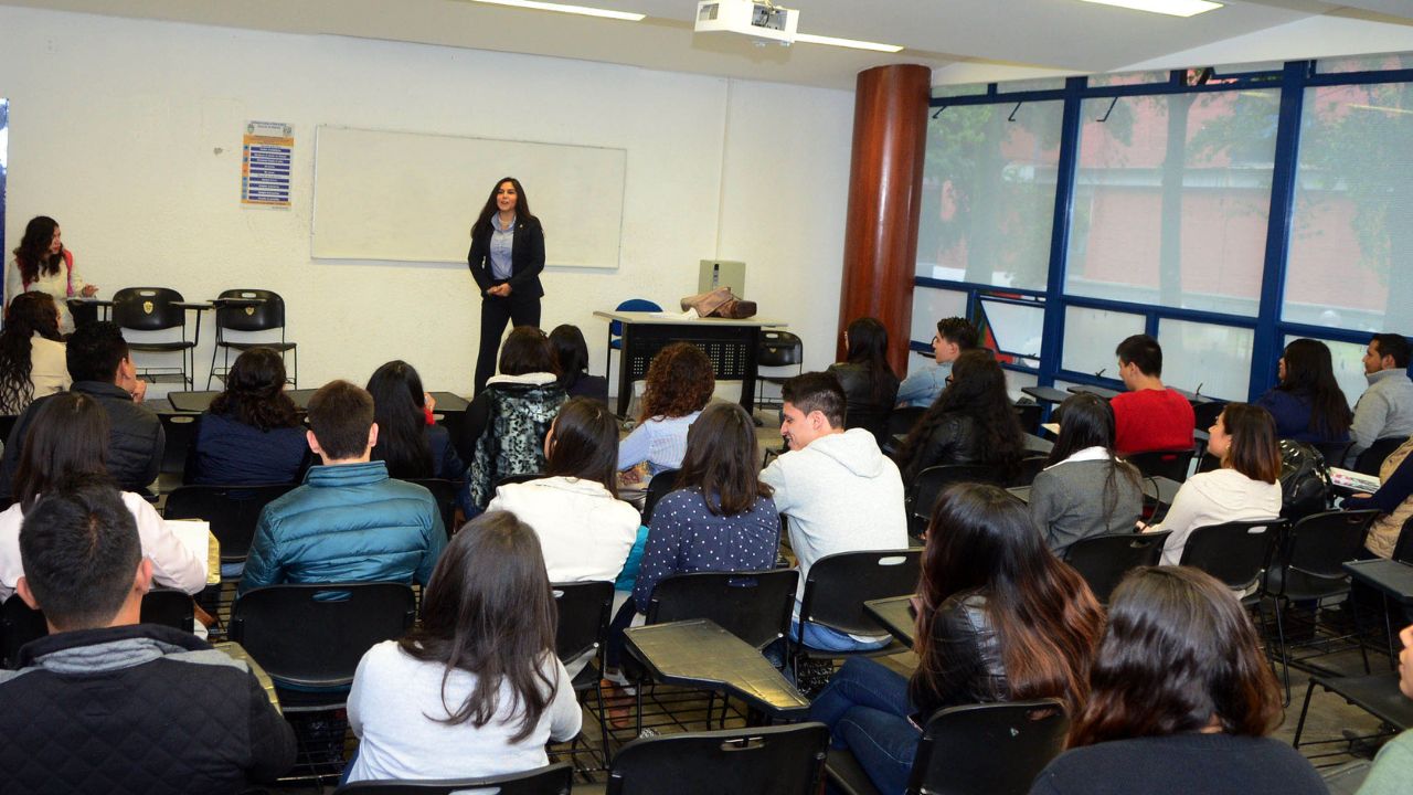 UNAM regresa a clases