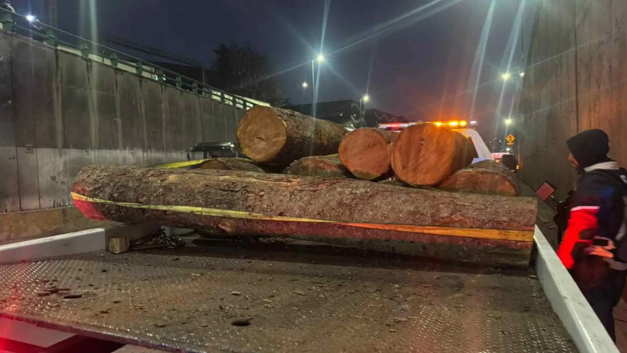 Salga con tiempo, está colapsada Av. Constituyentes