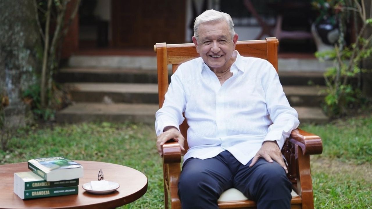 AMLO sale en defensa de Cuba y llama a donar dinero para apoyar a la isla