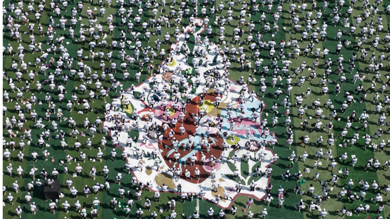 CDMX rompe Récord Guinness con megaclase de fútbol