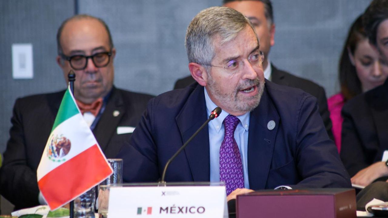 Son tiempos de solidaridad destaca Juan Ramón de la Fuente