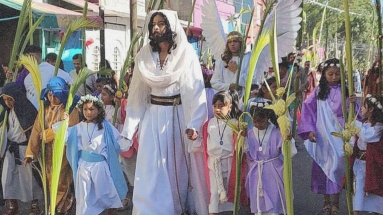 Arranca Viacrucis en Iztapalapa