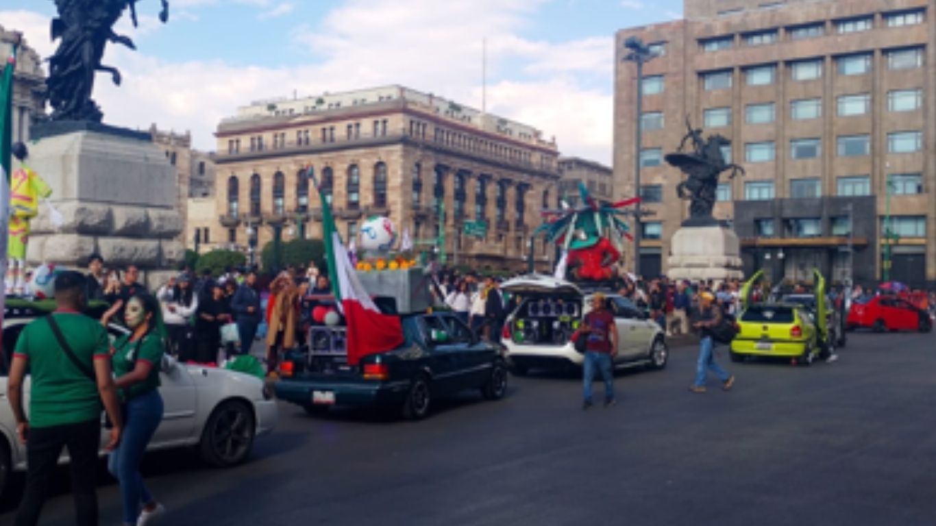 Catrinas Mundialistas toman Paseo de la Reforma