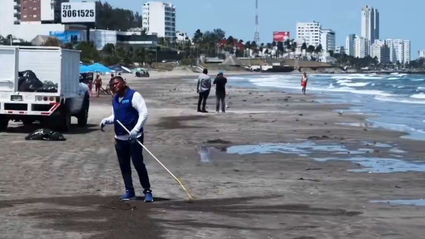 Intensifican limpieza por contaminación en Veracruz