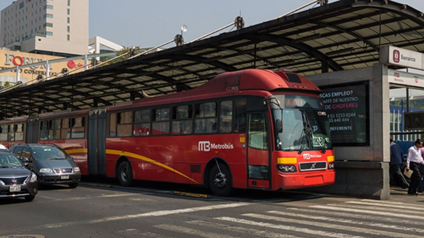 Metrobús activa transbordos gratuitos  en zona Buenavista