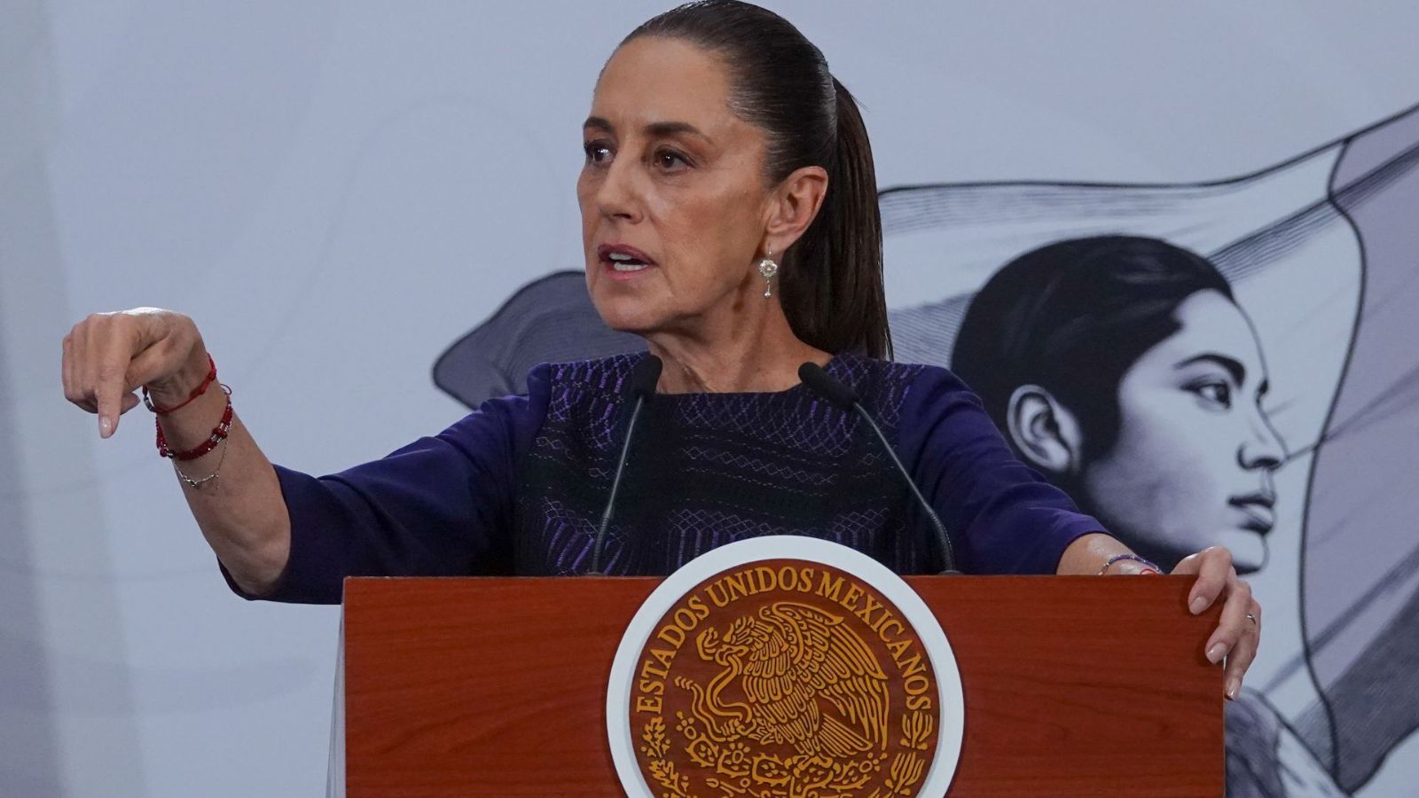 La Constitución debe cumplirse sí o sí: Sheinbaum