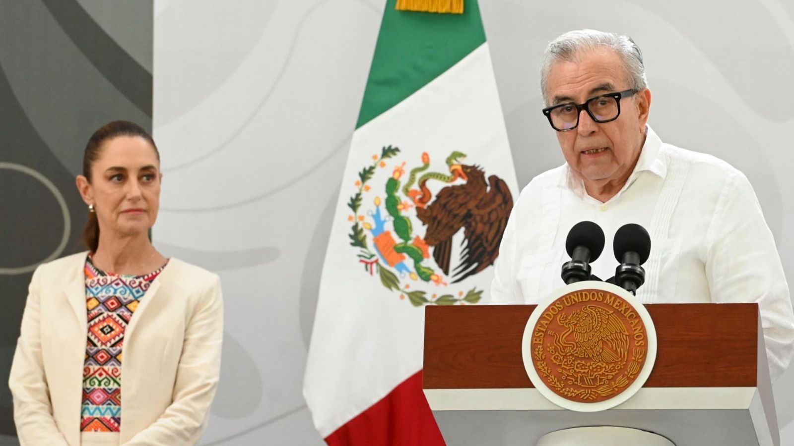 Sheinbaum cuestiona pruebas contra Rocha