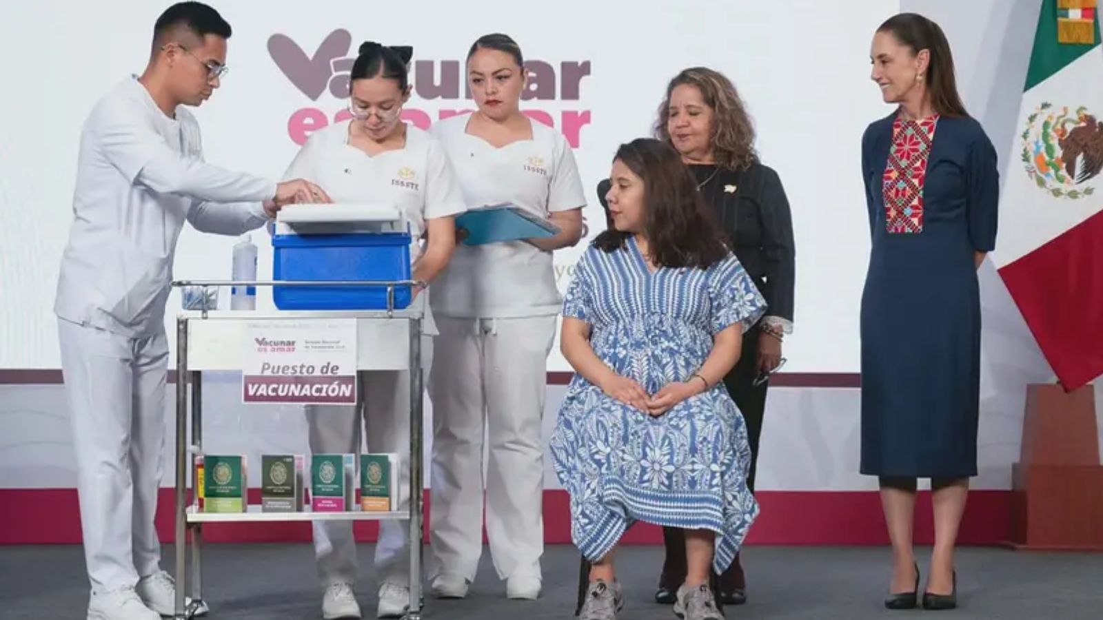 Extienden vacunación y lanzan nueva dosis para embarazadas