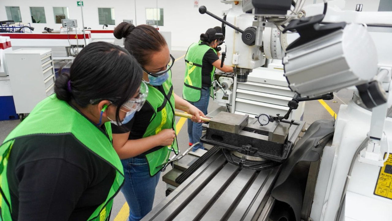En abril más de 3 millones de puestos de trabajo se afiliaron al IMSS