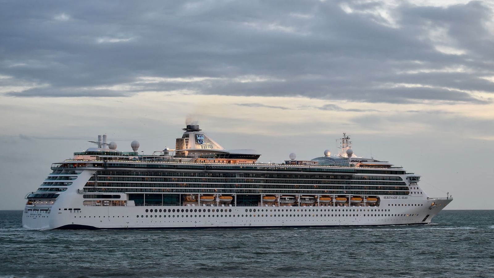 Brote de norovirus afecta crucero que salió de Florida