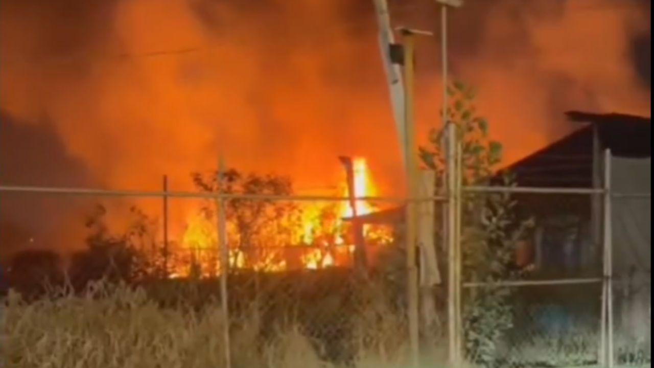 Explosión sacude zona de pirotecnia en Tultepec