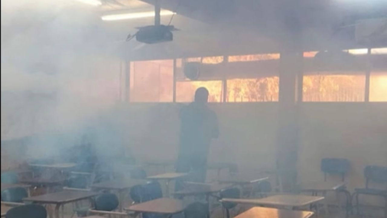 Liberan a estudiantes acusados de la explosión en secundaria de Mexicali