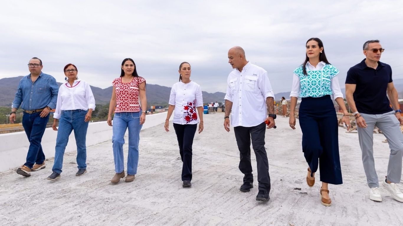 Supervisan obras clave para puerto de Manzanillo