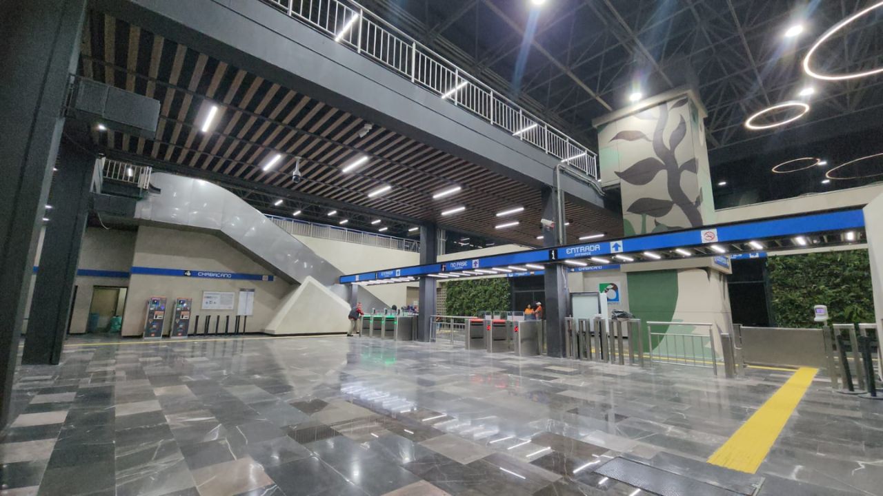 ¡Por fin! Reabre la estación Chabacano del Metro