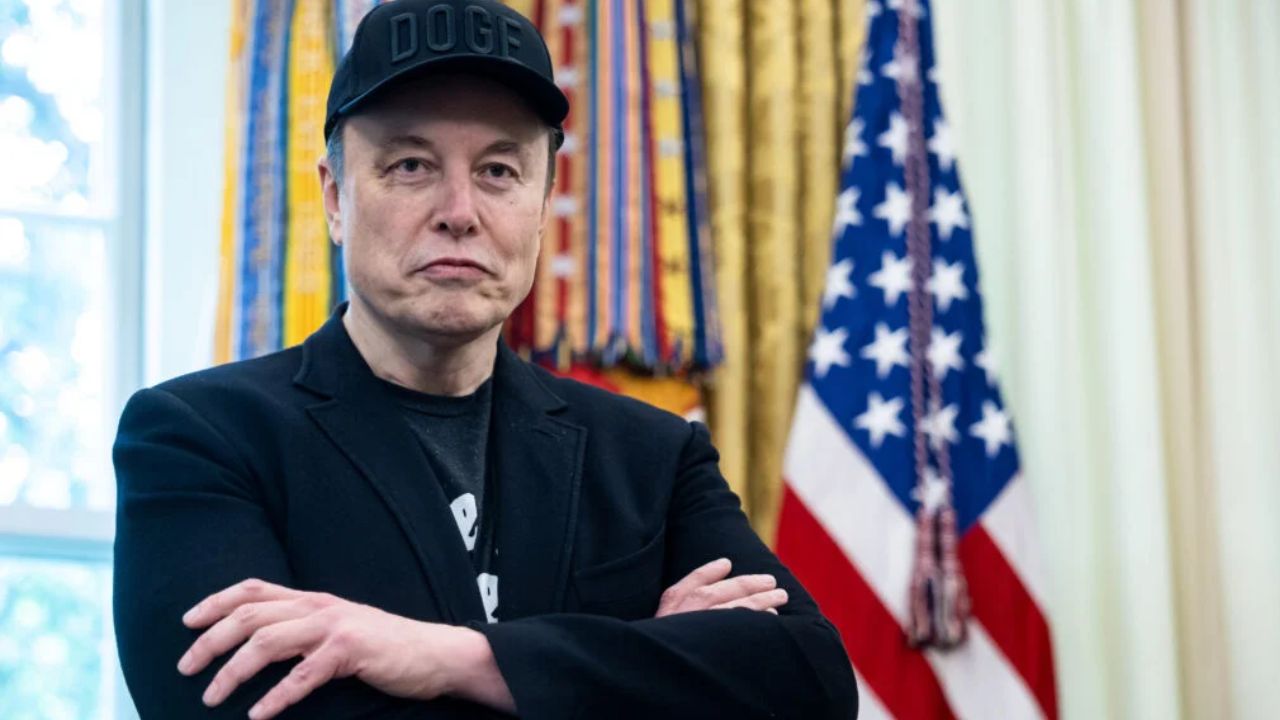 Musk a punto de ser el primer trillonario del mundo