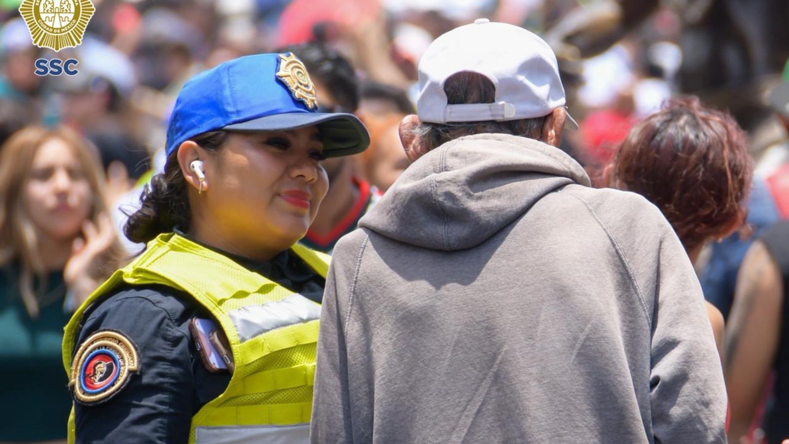 56 mil policías vigilarán el partido del Tri