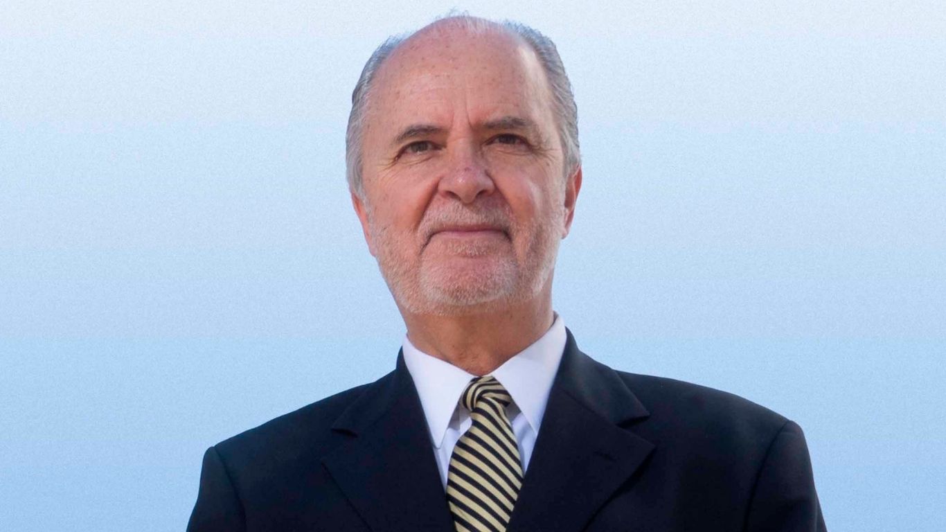UNAM nombra a Javier de la Fuente como secretario general