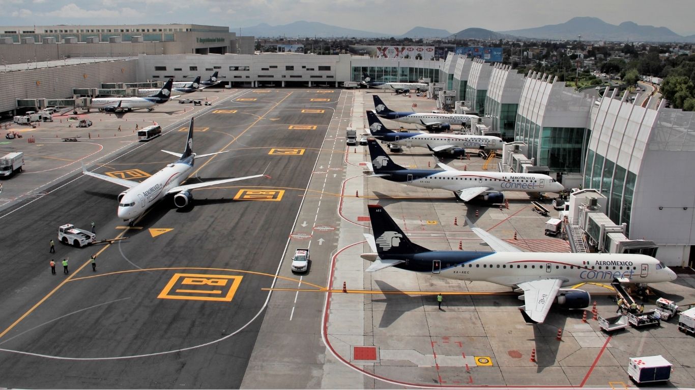 México supera los 51 millones de pasajeros aéreos