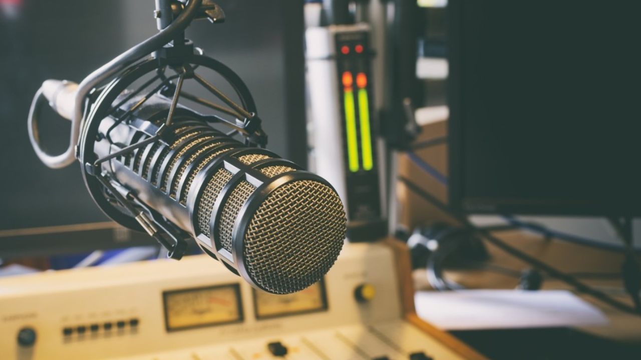 Consulta perfilará nuevas reglas para radio y televisión