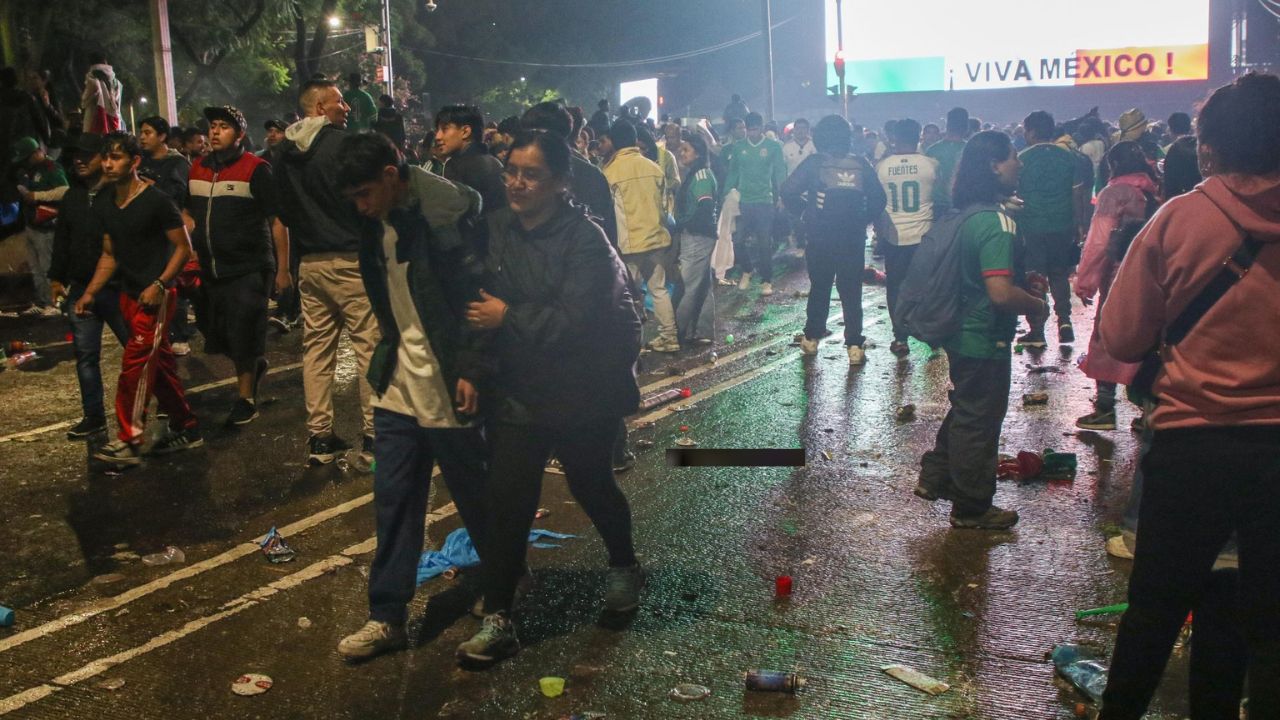 Fiesta en Reforma terminó hasta la madrugada